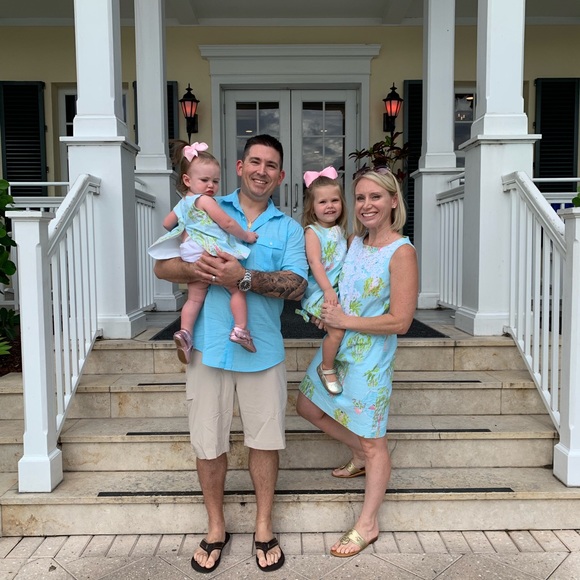 Meet your Posher, Cara - Picture 1 of 5